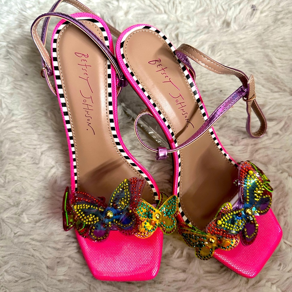 Betsey Johnson Plastic Heels 👠 NWT